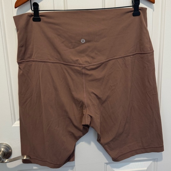 Lululemon Taupe Brown Bike Shorts Size 16 - Picture 7 of 9